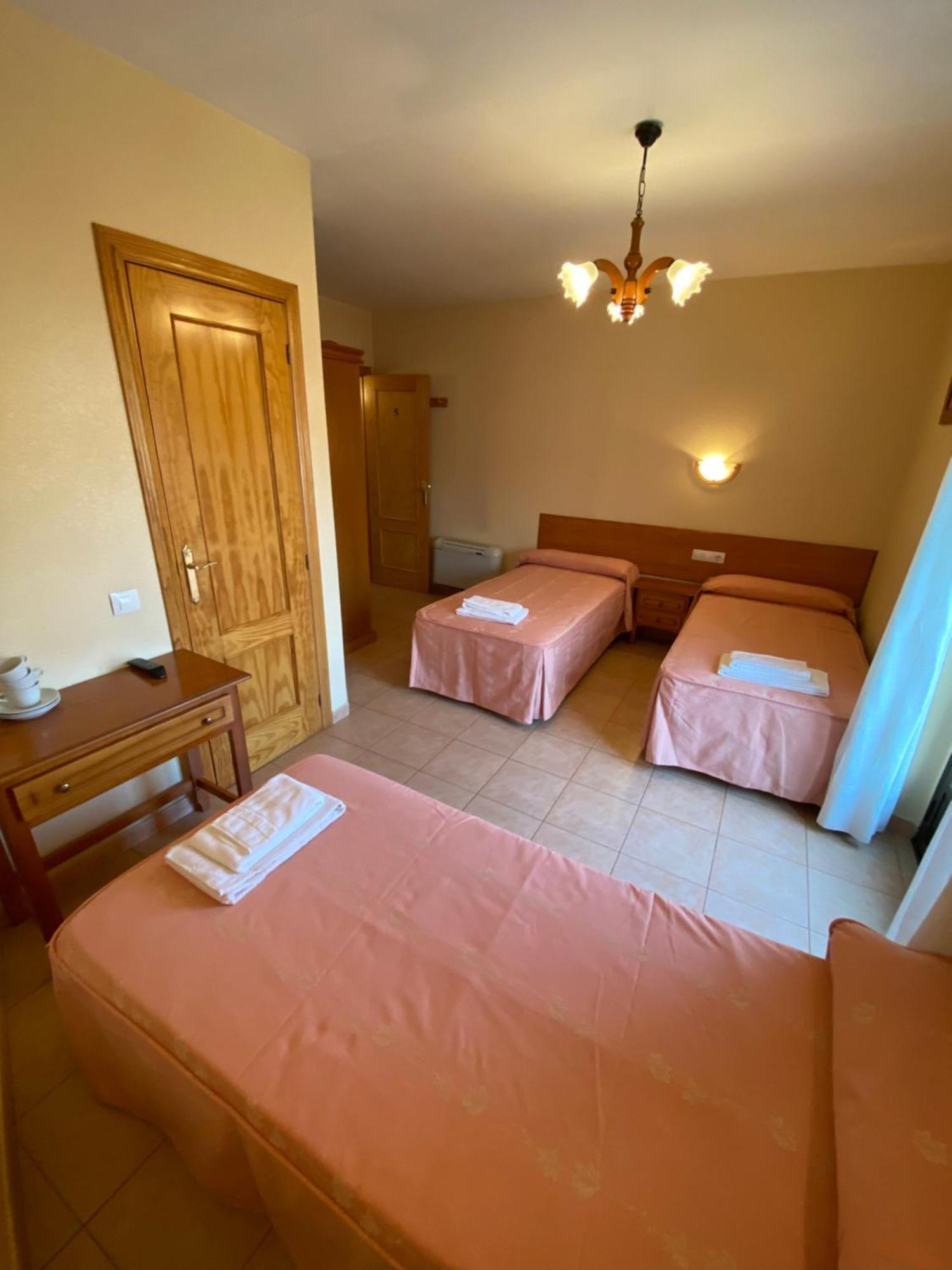 Hostal Jose Mari Ciudad-Rodrigo Buitenkant foto